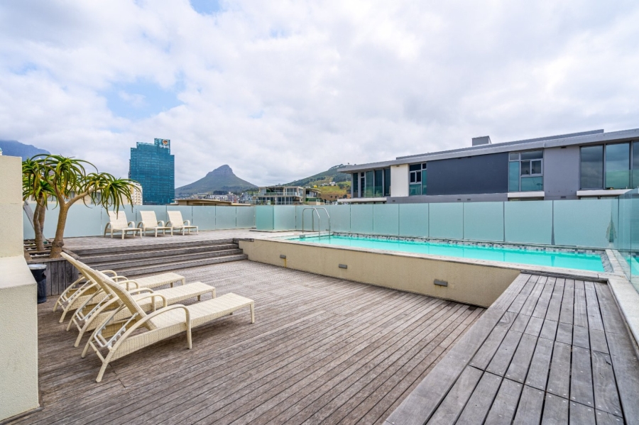 1 Bedroom Property for Sale in Foreshore Western Cape
